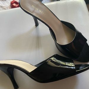 Nine West Black Patent Pump Slides
